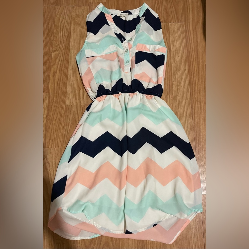 Ardene Chevron Sleeveless Dress - Navy, Mint, Peach